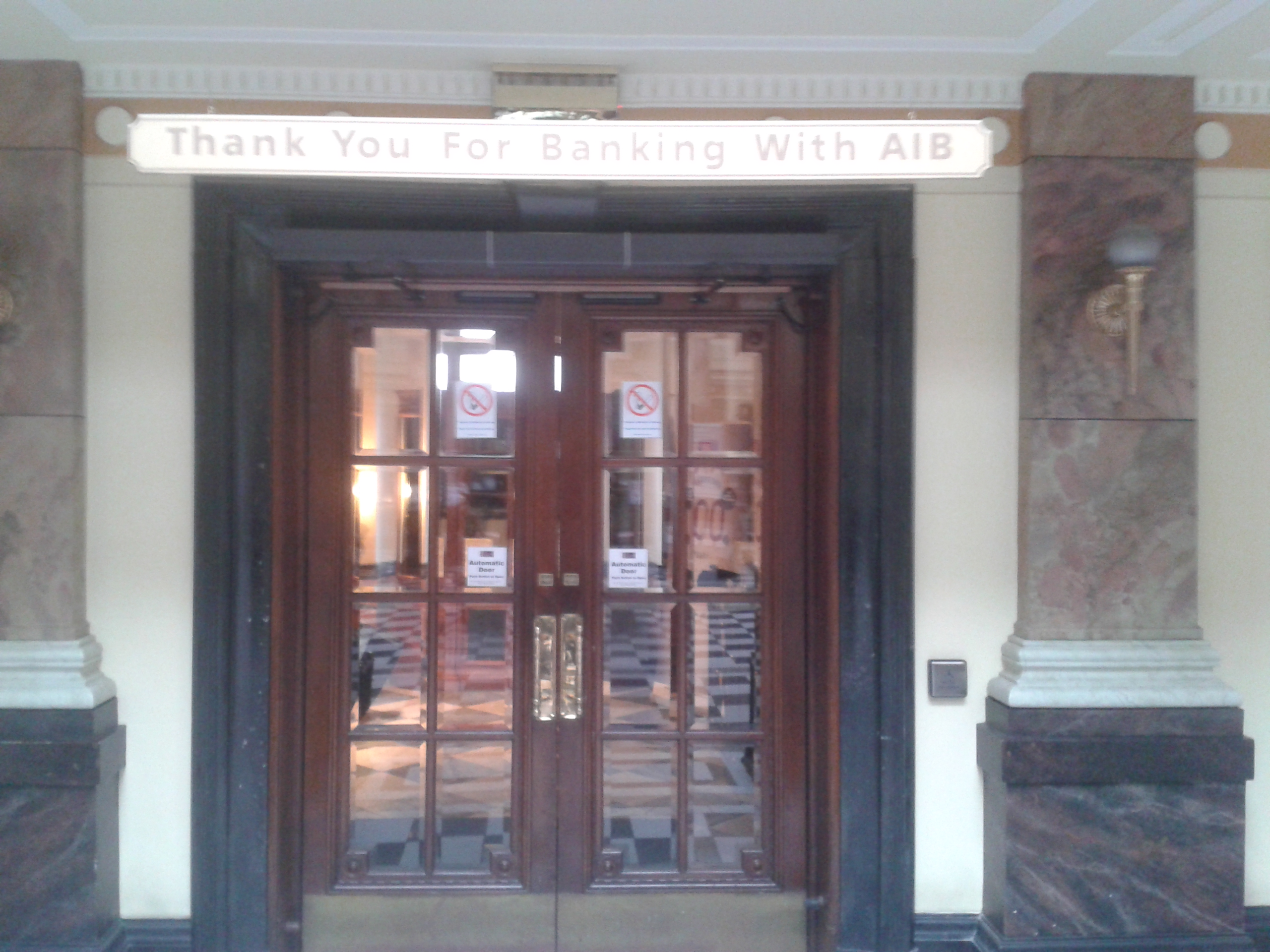 An image of an electronic door