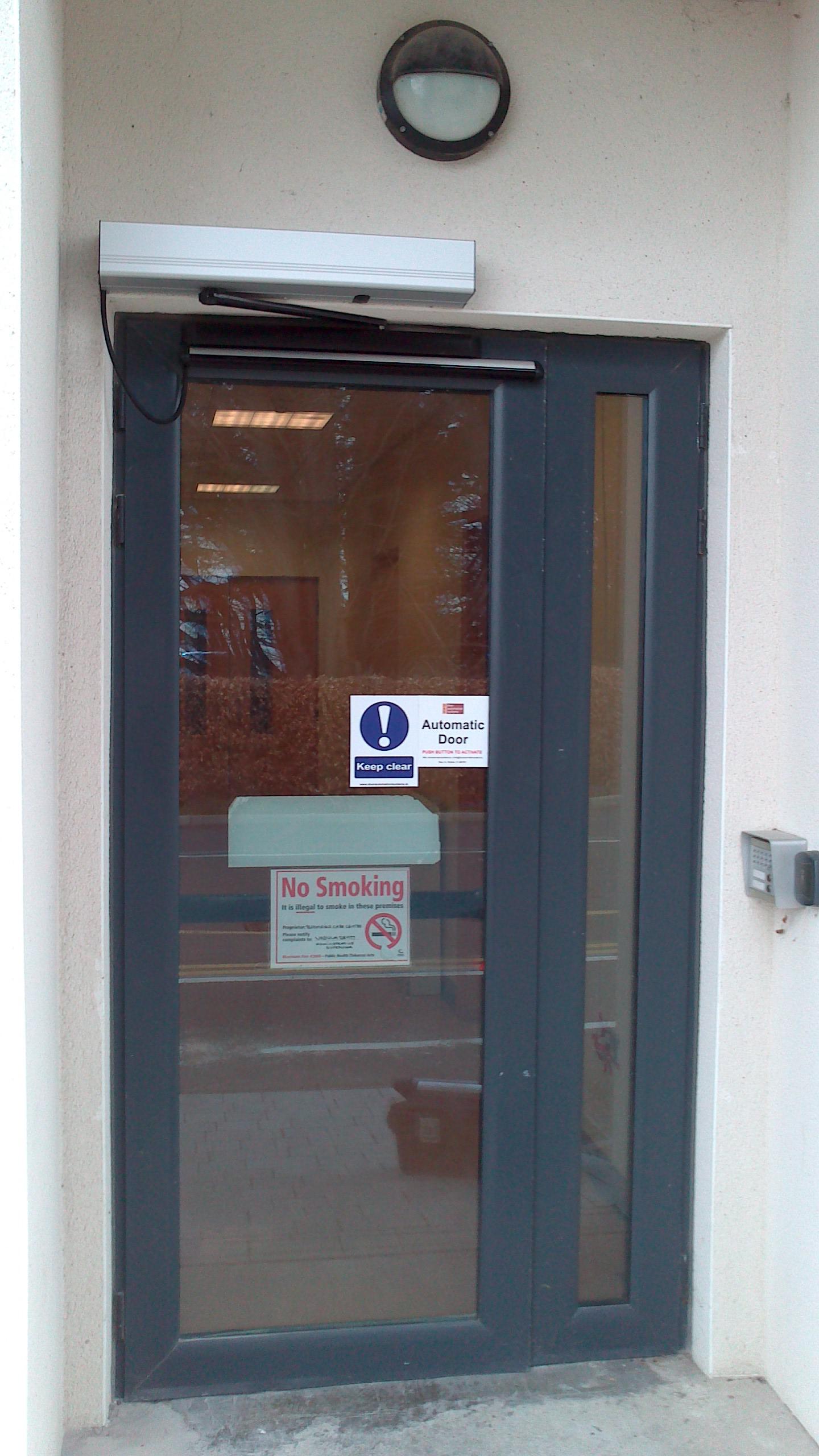 An image of an electronic door